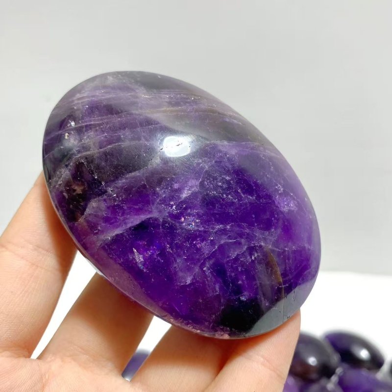 31 Pieces Amethyst Crystal Palm - Wholesale Crystals