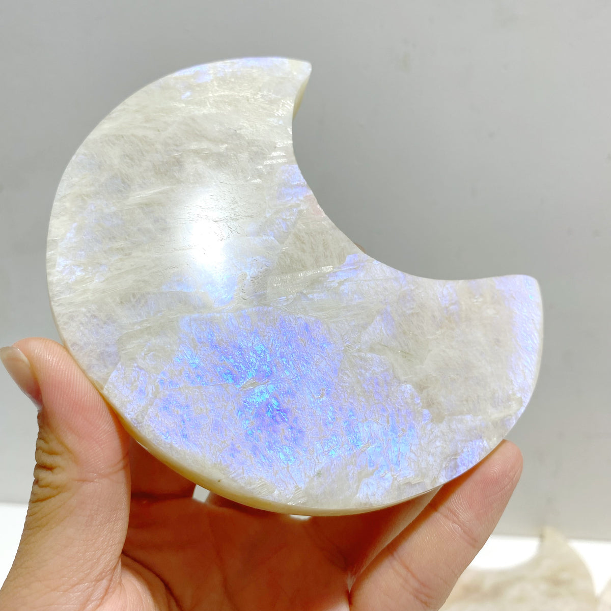 17 Pieces Moonstone Moon Crystal Carving