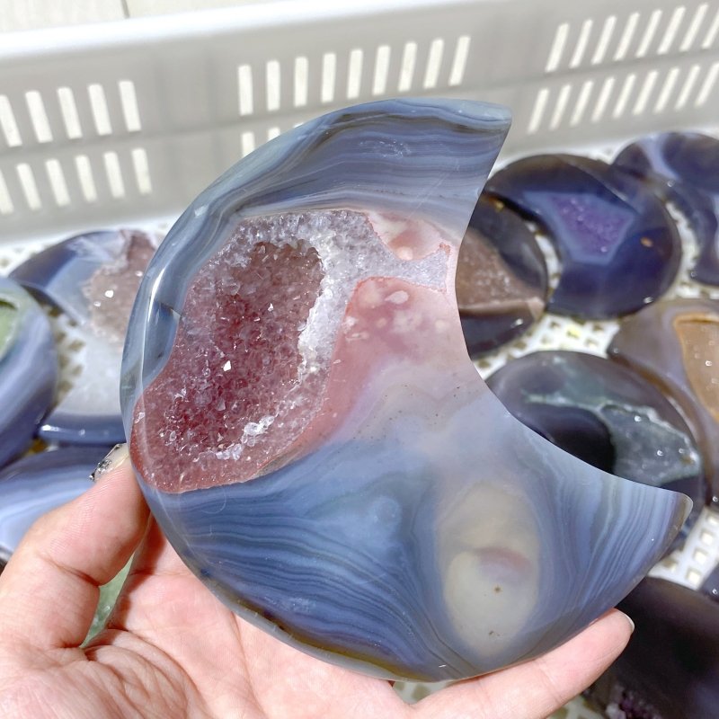 81 Pieces Large Geode Druzy Agate Moon Carving (Sea Freight Only) -Wholesale Crystals