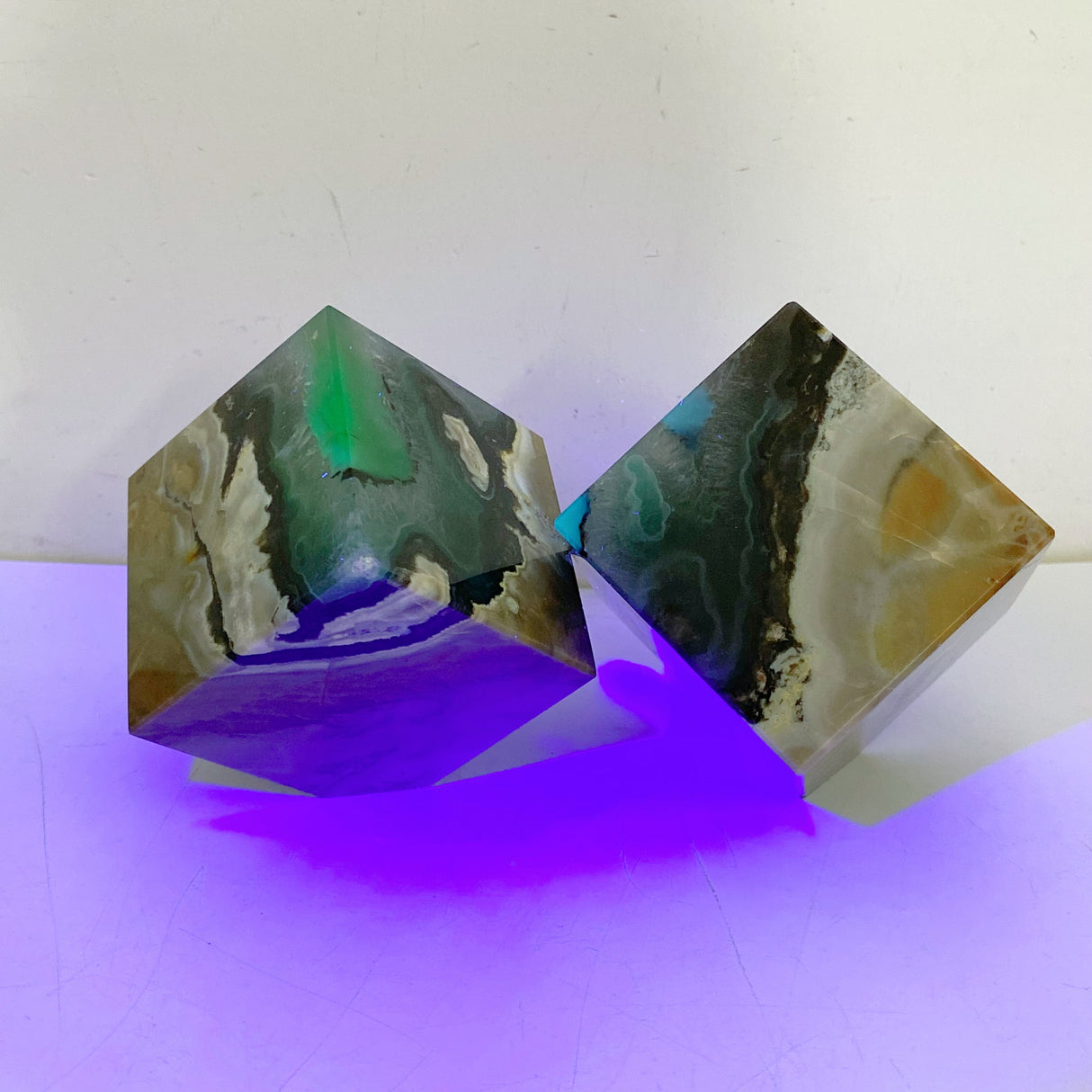 7 Pieces Volcanic Agate Standable Cube (UV-Reactive)