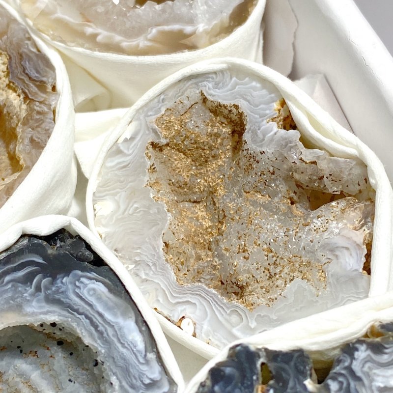 Agate Geode Crystal 25-35pcs A Set Box Wholesale -Wholesale Crystals