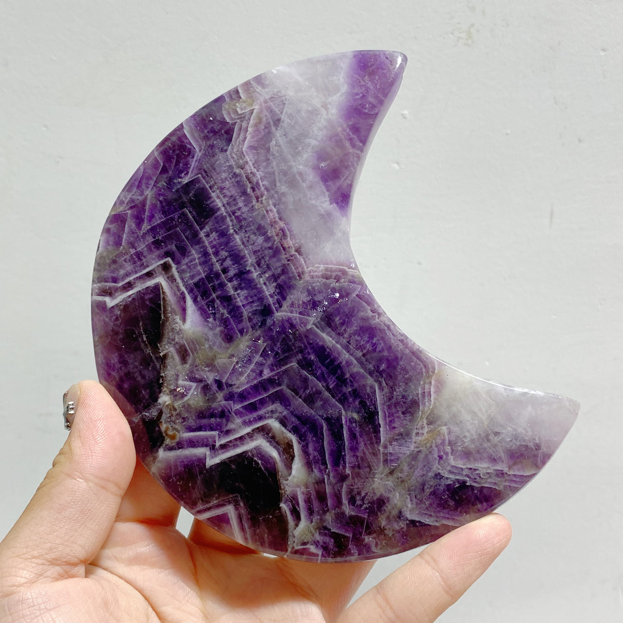 8 Pieces Chevron Amethyst Moon With Stand