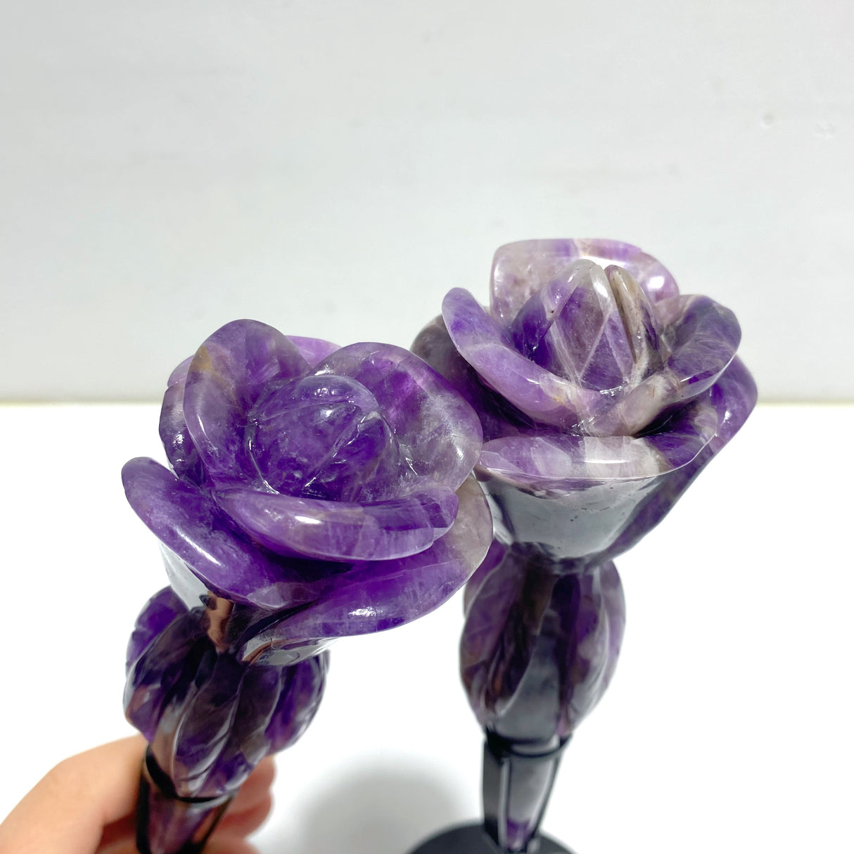 5 Pieces Chevron Amethyst Flower Carving With Stand