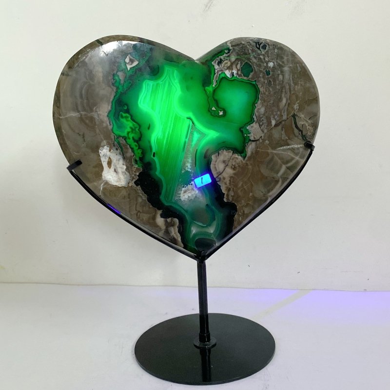 Unique Geode Druzy Volcano Agate Heart Carving With Stand(UV - Reactive) 4 - Wholesale Crystals