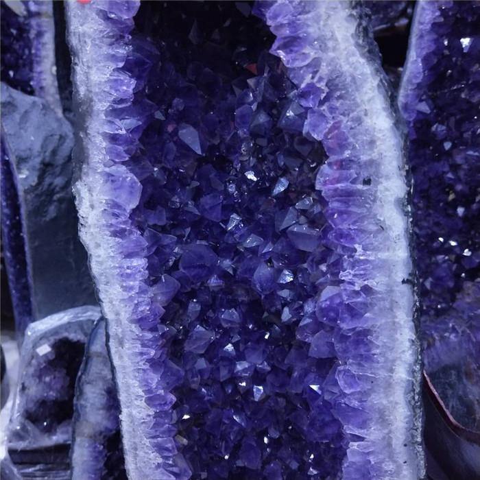amethyst crystal quartz crystal geode -Wholesale Crystals