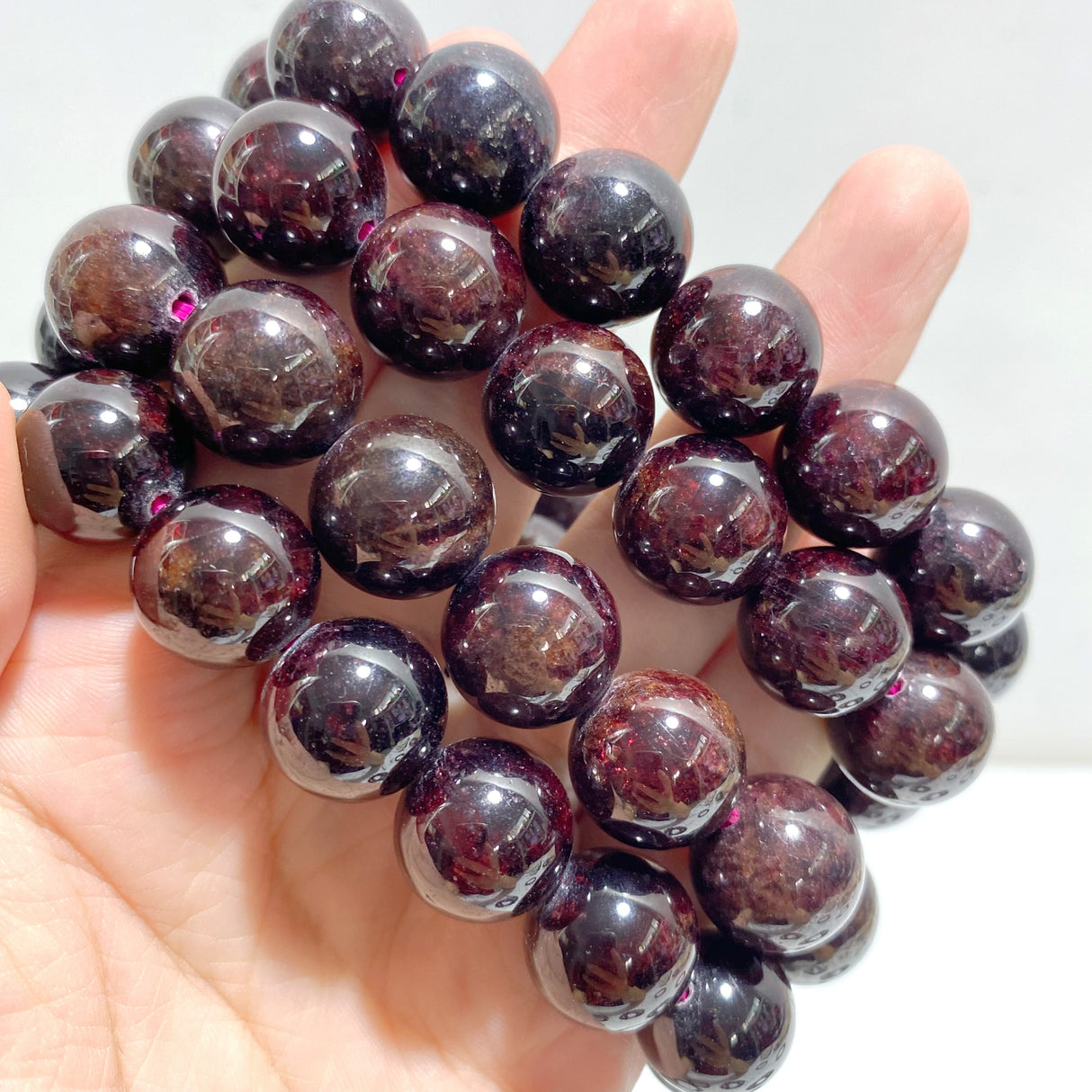 18 Pieces 14mm Garnet Bracelets
