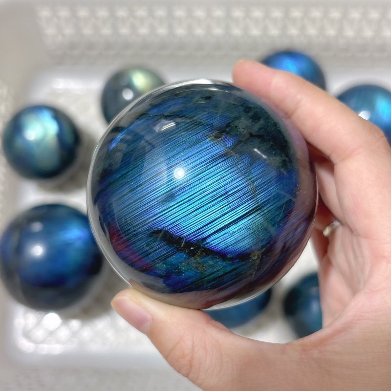 10 Pieces High Quality Strong Light Labradorite Spheres - Wholesale Crystals