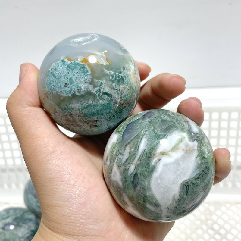 16 Pieces Beautiful Moss Agate Spheres - Wholesale Crystals