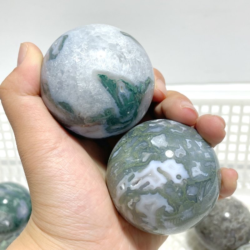 16 Pieces Beautiful Moss Agate Spheres - Wholesale Crystals
