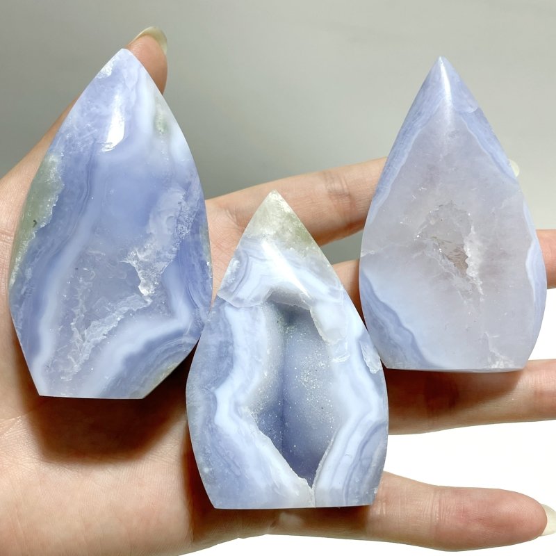 17 Pieces Beautiful Blue Chalcedony Arrow Head Shape - Wholesale Crystals