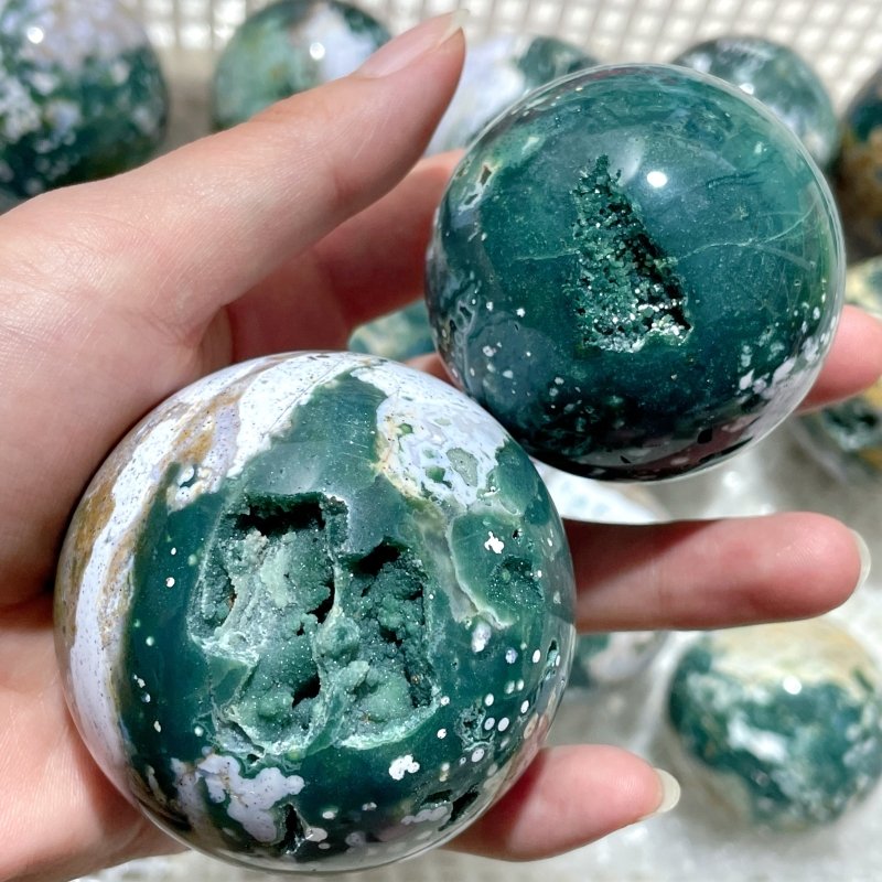 17 Pieces Beautiful Ocean Jasper Spheres - Wholesale Crystals