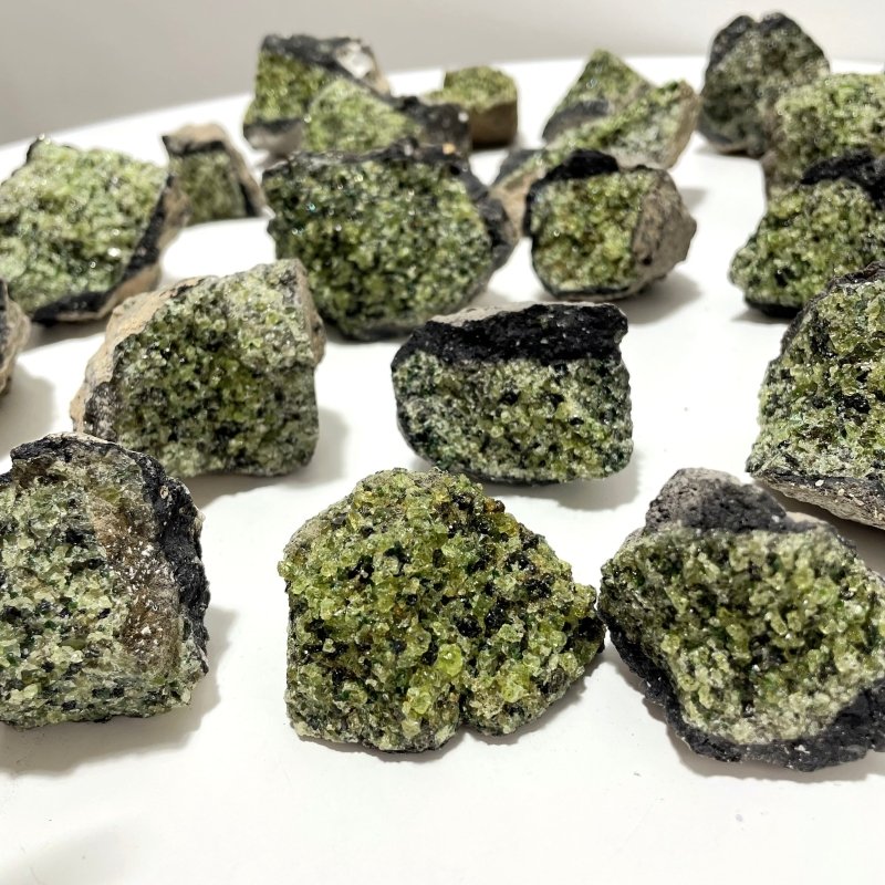 20 Pieces Peridot Raw Stone Specimen - Wholesale Crystals