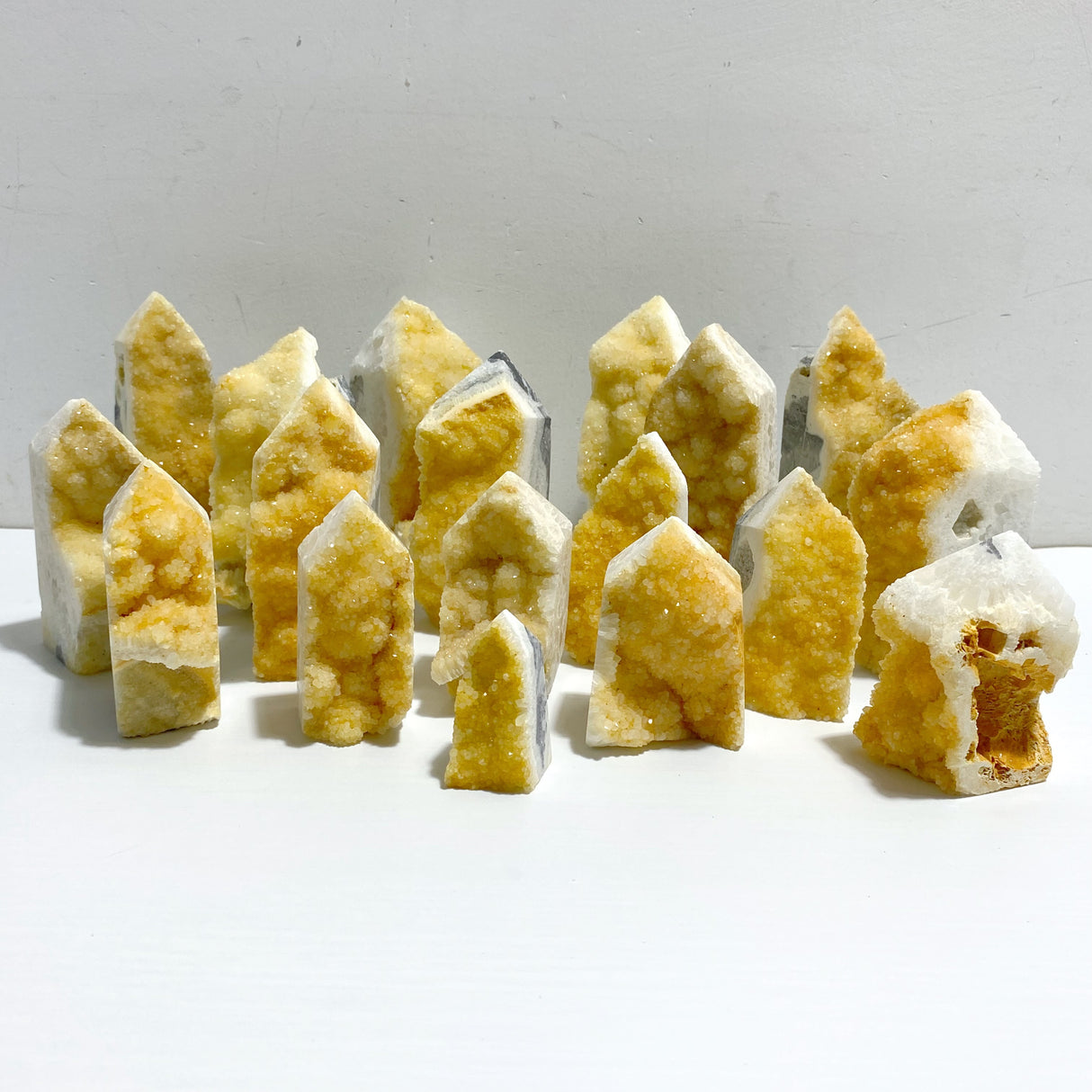 18 Pieces Cluster Tower Point
