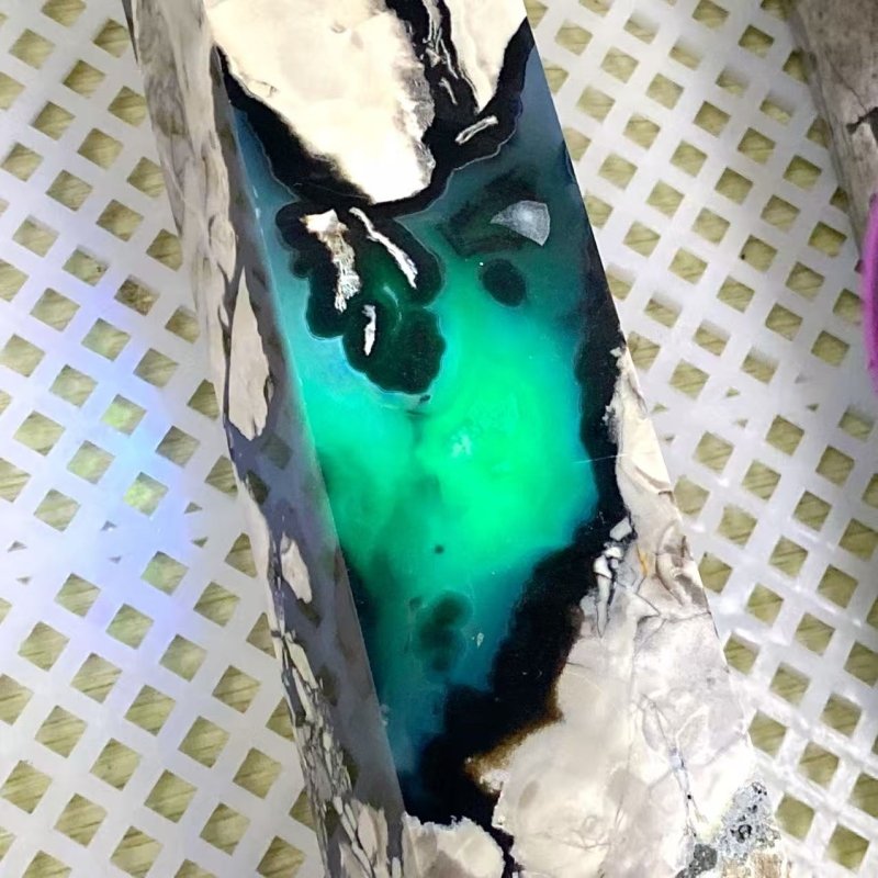 5 Pieces Volcanic Agate Large Tower (Sea Freight Only) -Wholesale Crystals