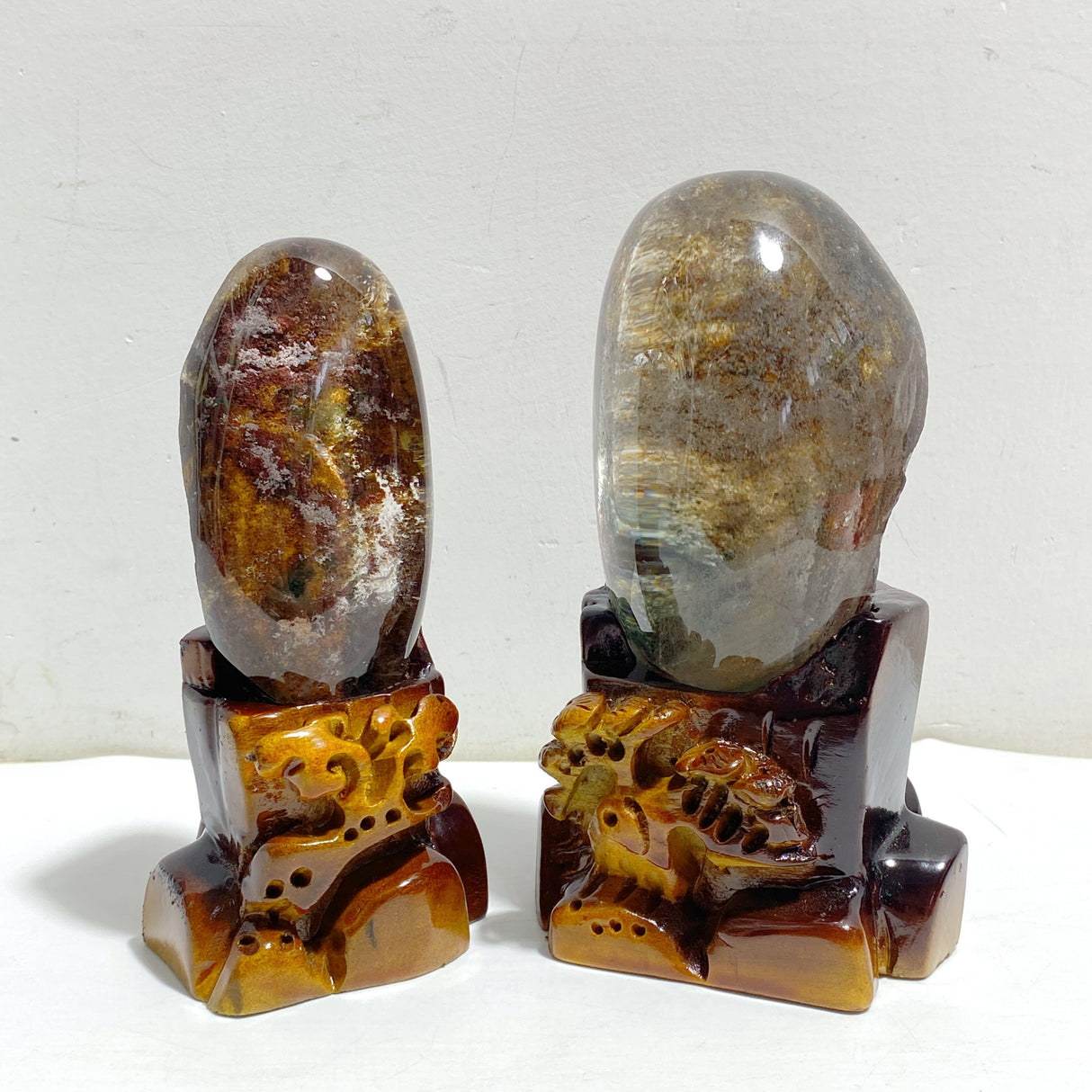 2 Pieces Beautiful Garden Quartz With Stand