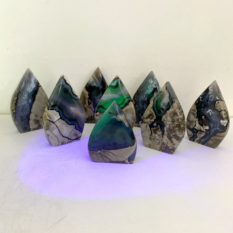 8 Pieces Large Volcano Agate Arrow Head Home Decor (UV - Reactive) - Wholesale Crystals