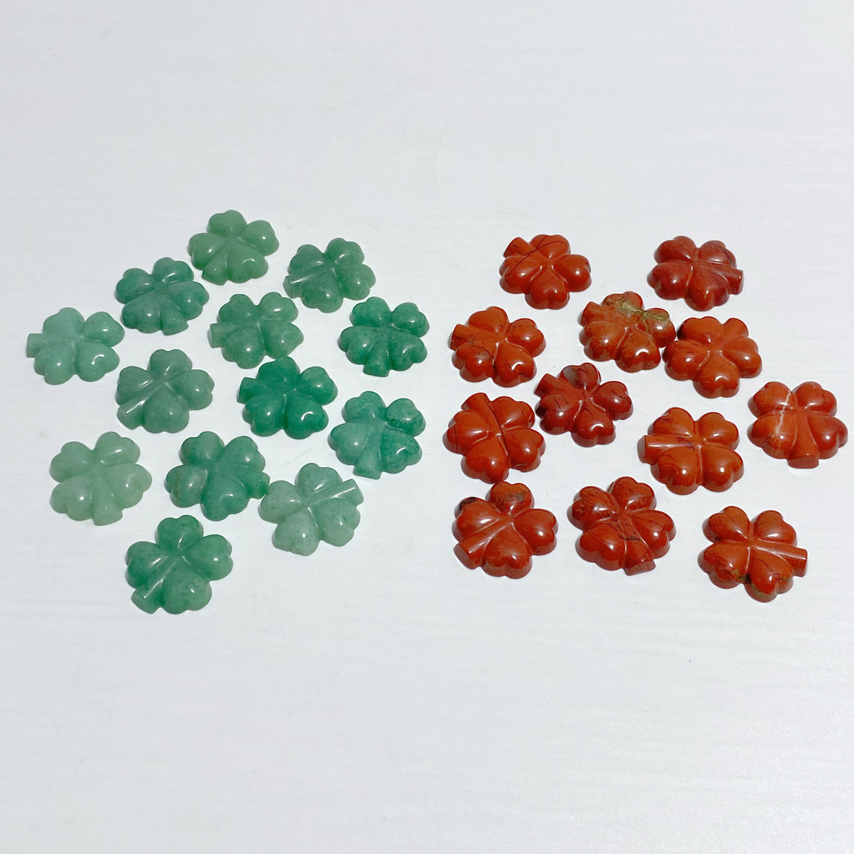 Red Jasper Green Aventurine Four Leaf Clover Carving Wholesale
