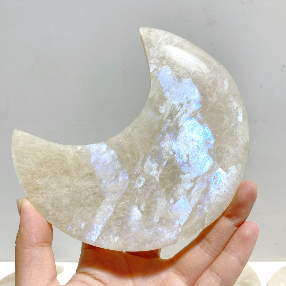 17 Pieces Moonstone Moon Crystal Carving