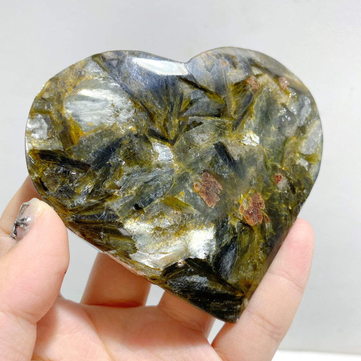 14 Pieces Green Mica Heart