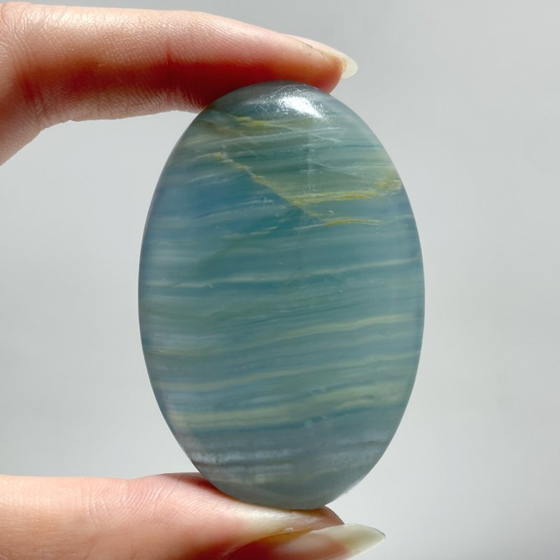 Beautiful Blue Onyx Palm Wholesale - Wholesale Crystals