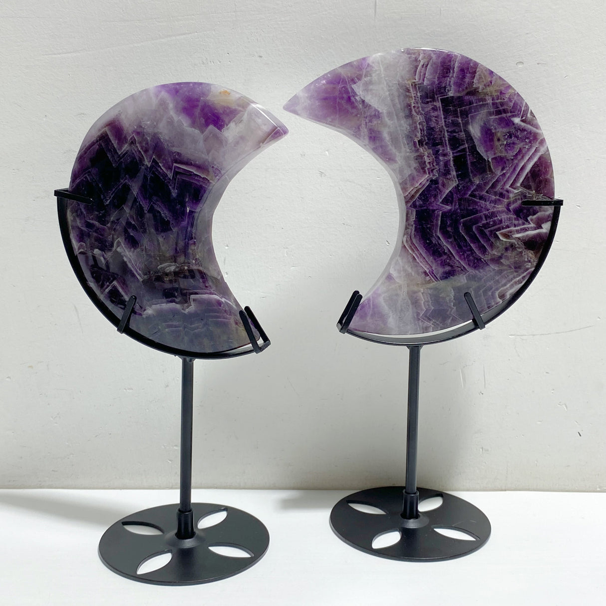 8 Pieces Chevron Amethyst Moon With Stand