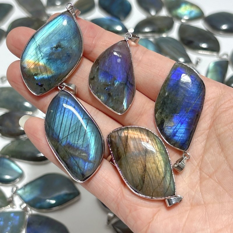 Labradorite Leaf Shape Pendant Wholesale - Wholesale Crystals