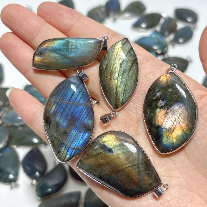 Labradorite Leaf Shape Pendant Wholesale - Wholesale Crystals