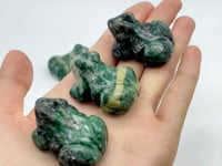 Green Dot Stone Frog Carving Animals Wholesale