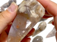 18 Pieces Sakura Flower Agate Crow Skull Carving