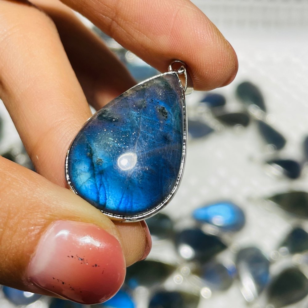 62 Pieces High Quality Labradorite Pendant Charm -Wholesale Crystals