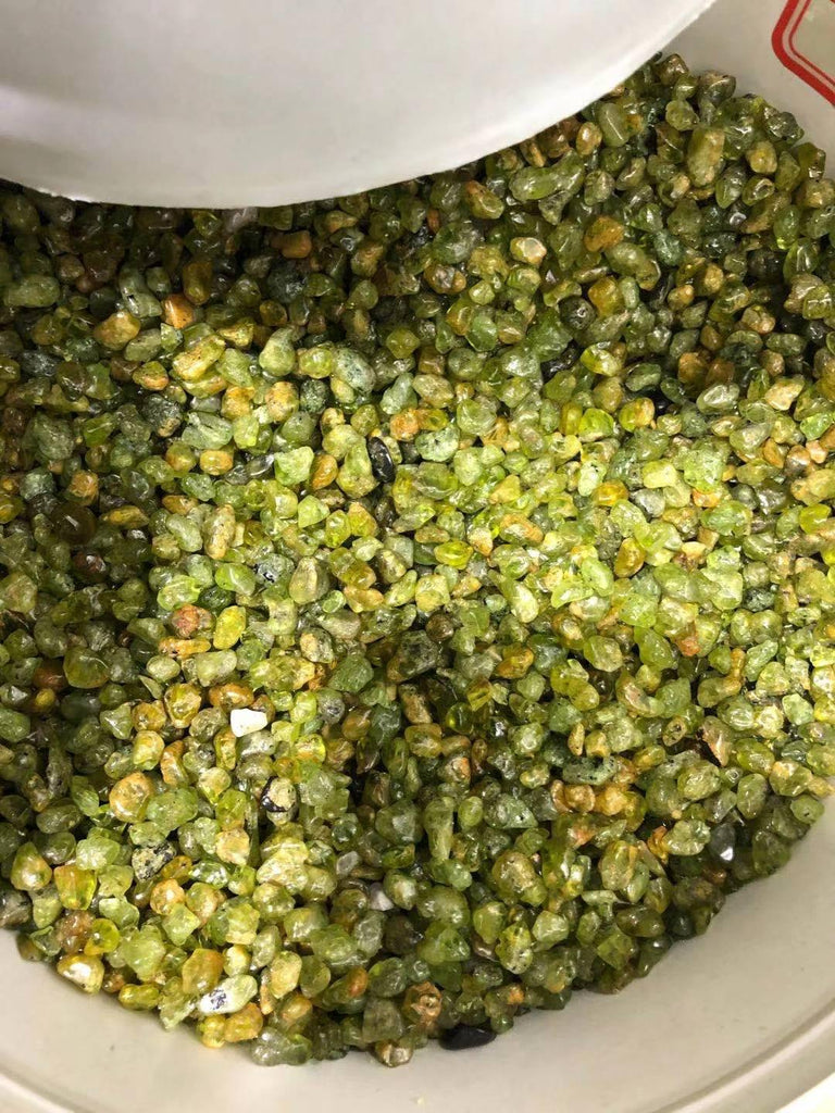 normal grade green peridot gravel chips -Wholesale Crystals