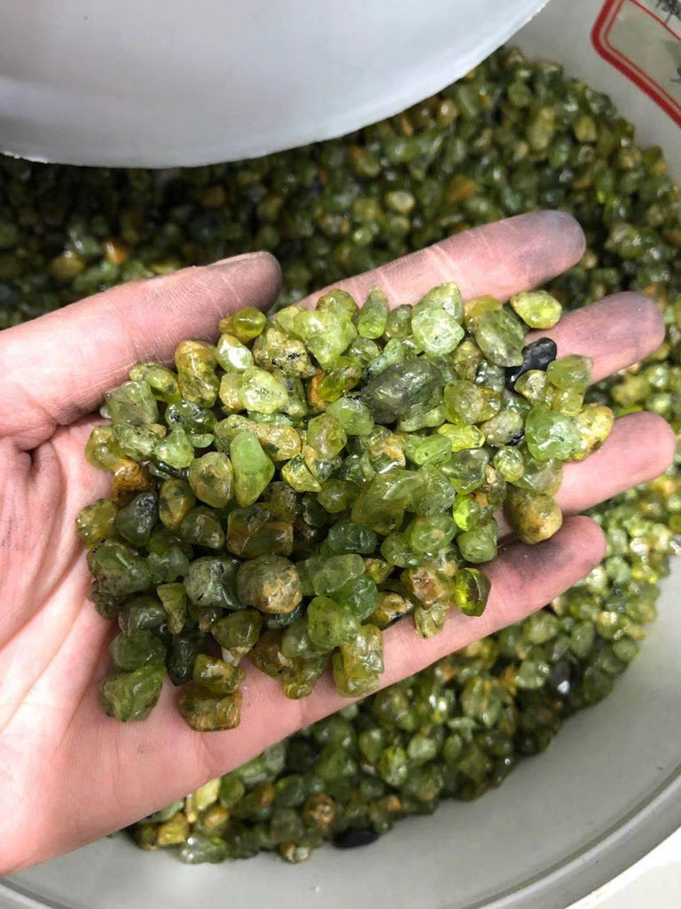 normal grade green peridot gravel chips -Wholesale Crystals